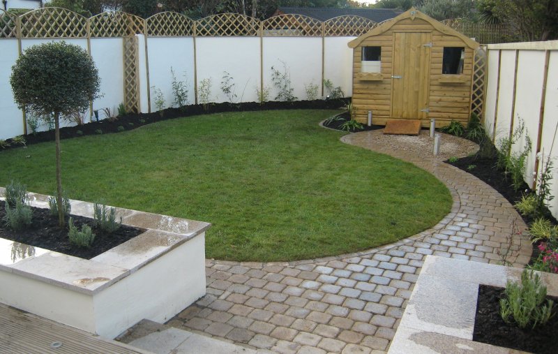 Triangular Garden Design