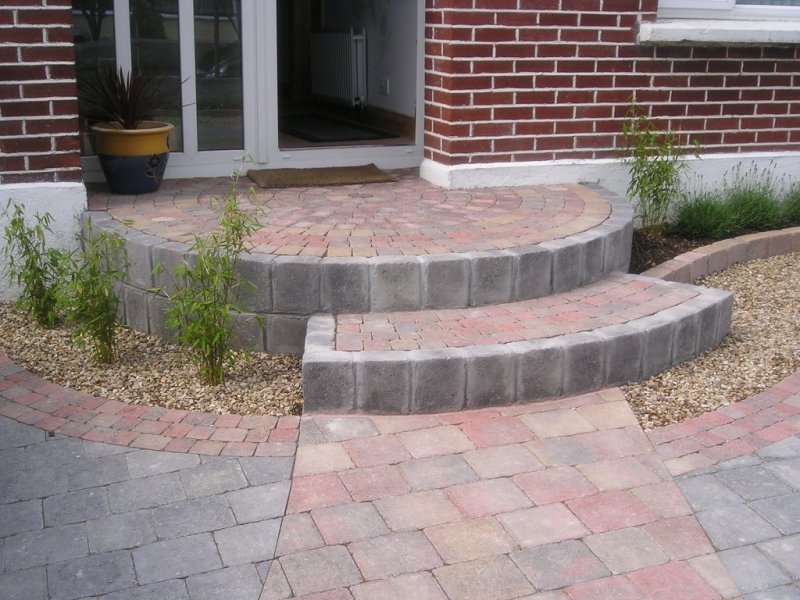 Curved Front Steps